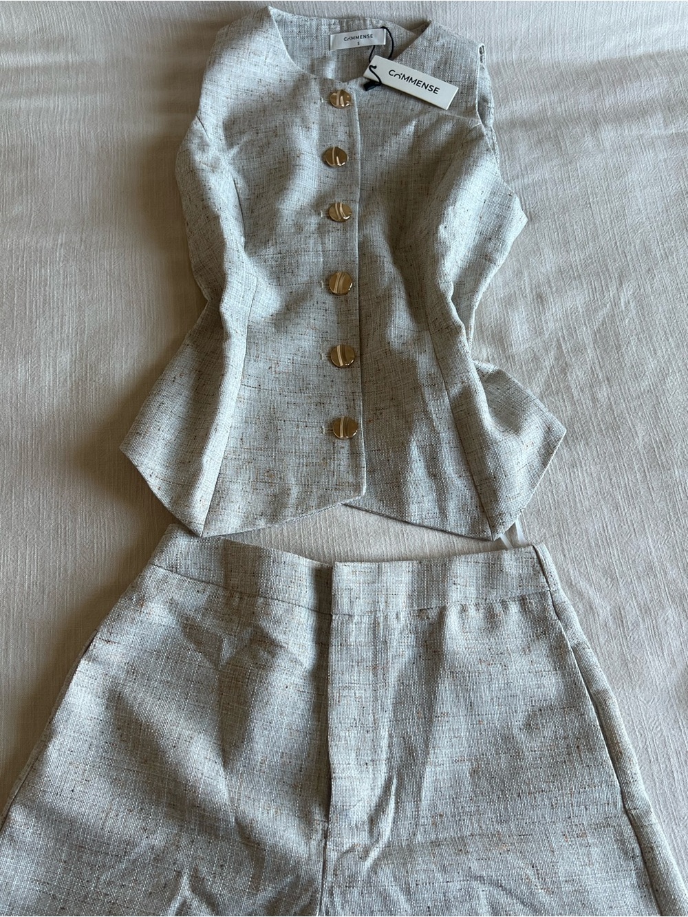 COMMENSE Tweed Buttoned Vest & Mini Shorts Set - Picture 4 of 8